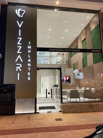 Fachada da Vizzari Implantes